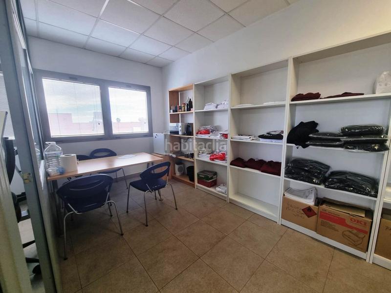 Foto 291c5e07-3805-466c-9911-b3db7a4e57a8. Ufficio in Avenida Juan Diego Bormujos