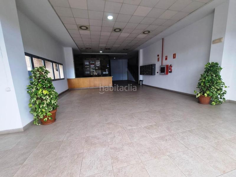 Foto 63aae0a3-ade7-41ef-8429-c34b4672f582. Ufficio in Avenida Juan Diego Bormujos