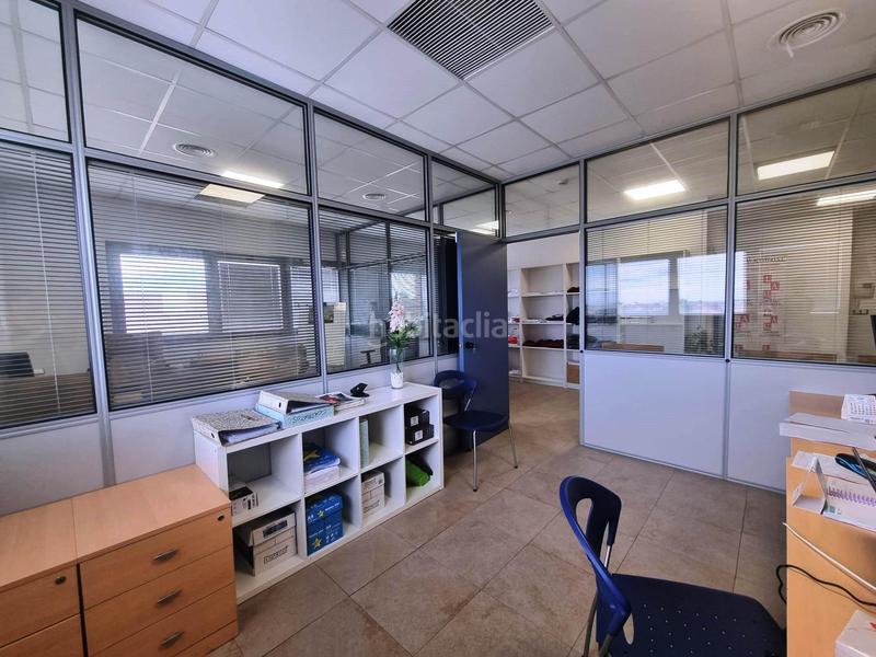 Foto 89daa08e-ff06-401b-aefc-a7bbb5b78240. Ufficio in Avenida Juan Diego Bormujos