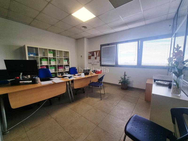 Foto 9695f4f6-4b86-464c-9412-9be9c1904aaa. Ufficio in Avenida Juan Diego Bormujos