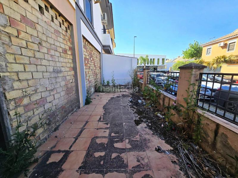 Foto 2dd9a008-23f2-4b04-ad49-be1cac5059f1. Local comercial  en bruto en Centro Bormujos