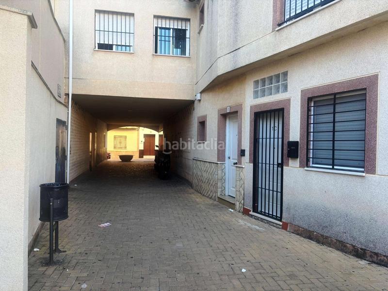 Foto ee433d17-15ae-4002-a936-3a90006e8c70. Local comercial a Gines