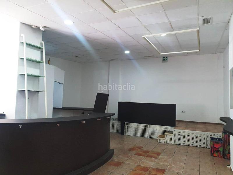 Foto 0e8bfde4-f0d3-4e4b-a437-ce0392dfa3b3. Local comercial  en Centro Bormujos