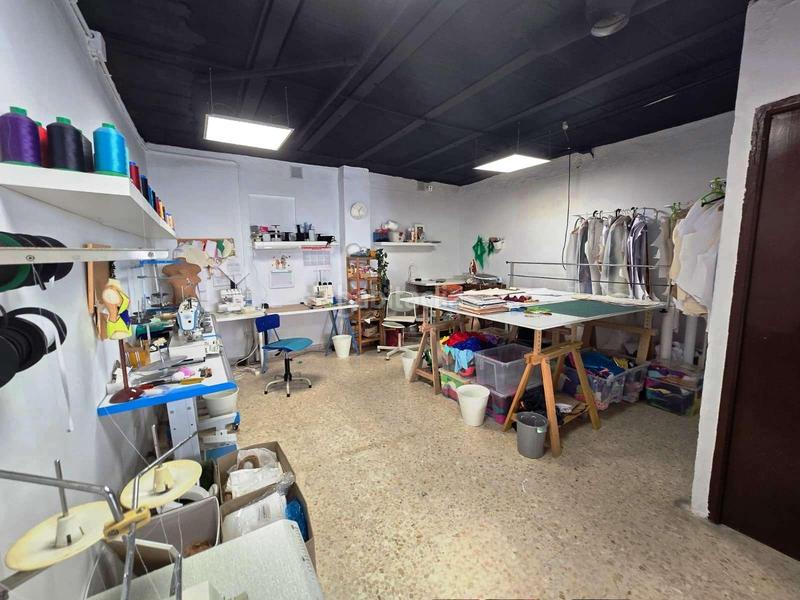 Foto 8216aafe-777c-4e72-aa95-efae1b022d12. Locale commerciale in Centro Bormujos