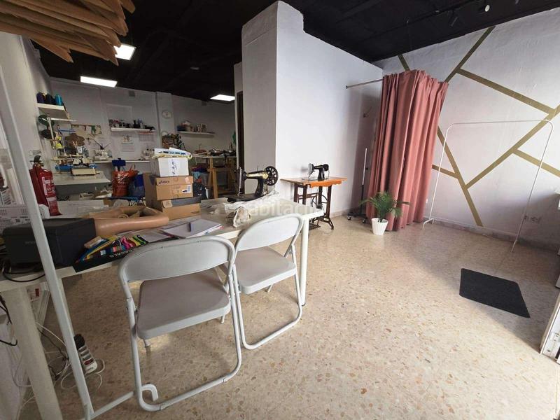 Foto ec20197a-498c-4202-b07a-6e0964fcf67c. Locale commerciale in Centro Bormujos