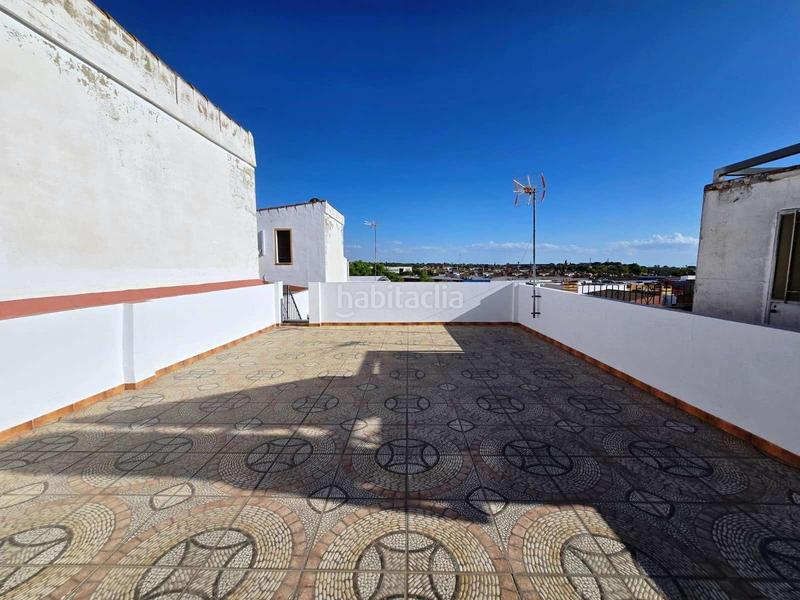 Foto 9afc1928-1b63-424b-97e1-755017c8f630. Casa in Centro Bormujos
