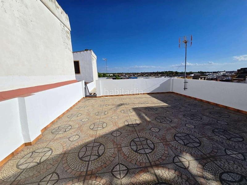 Foto c8eec1da-86b5-4232-9b28-427a6de06c4f. Casa in Centro Bormujos