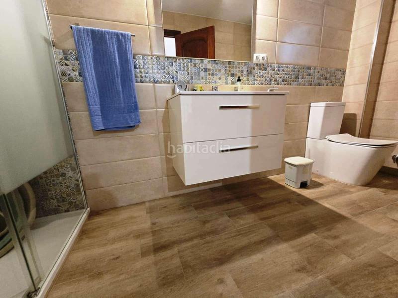 Foto cce5f0d3-40fd-47ab-ad7b-159da5ac860c. Casa in Centro Bormujos