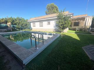 Chalet in Loreto. Chalet independiente  espartinas