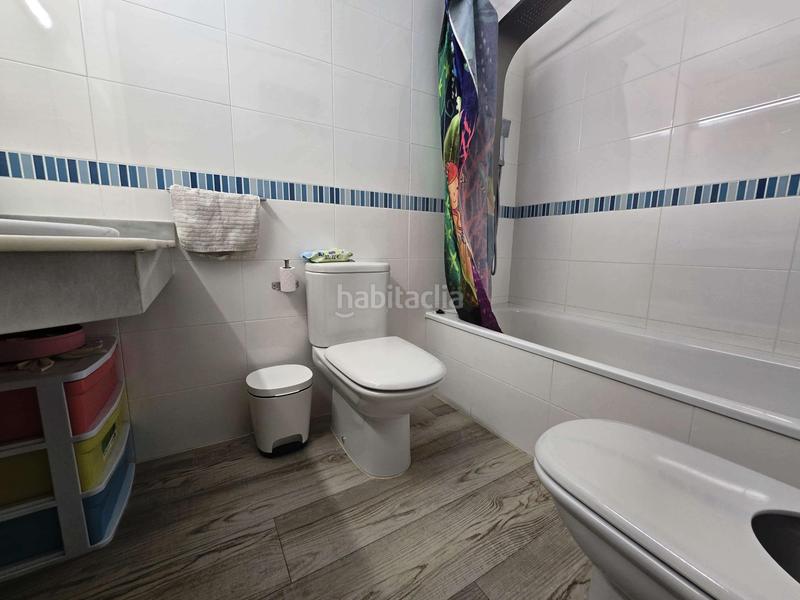 Foto e6942325-a380-4875-8d31-41a0a62eb74c. Casa adosada en Huévar