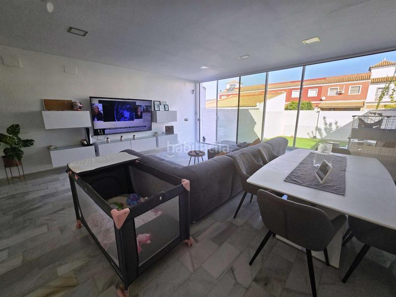 Foto ee2b16bf-d9d5-4cc7-b8f3-413f48f8846a. Casa adosada en Huévar