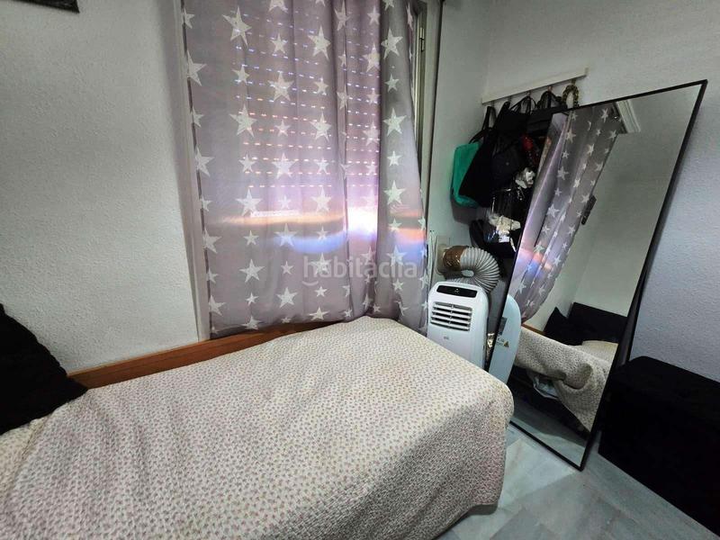 Foto 1f6f59d0-a81c-4e8e-b50b-d490486ff4a2. Casa adossada a Centro Bormujos