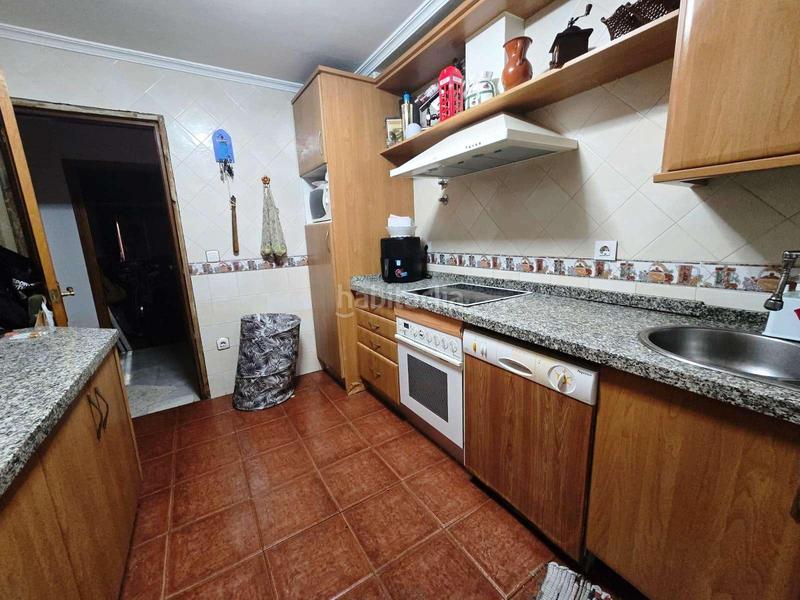 Foto 2e2459ef-5f05-4db9-ad44-edc8c1ac08c3. Casa adossada a Centro Bormujos