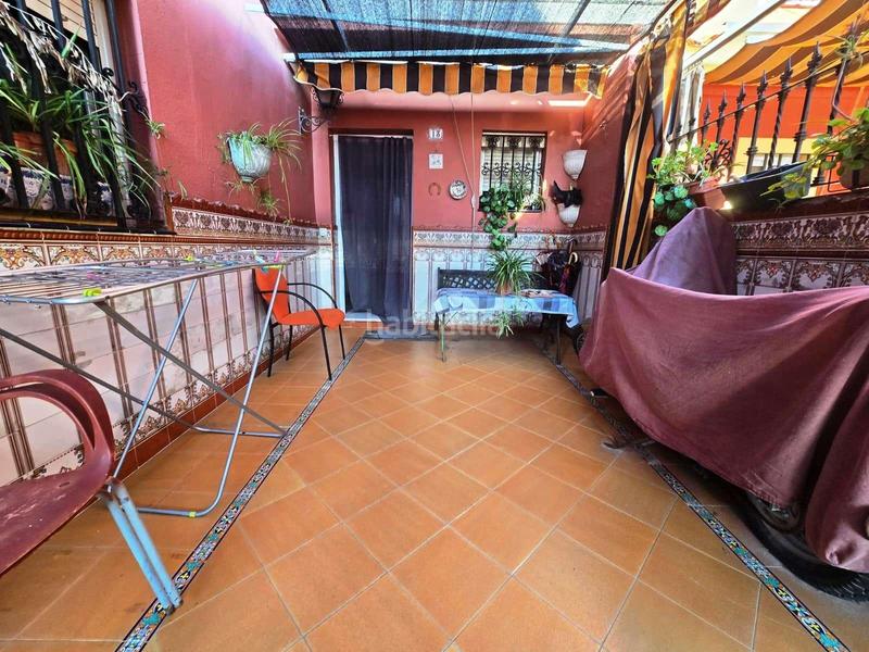 Foto 87c95ea9-eb1e-403b-b4ae-c7dafbe942e7. Casa adossada a Centro Bormujos