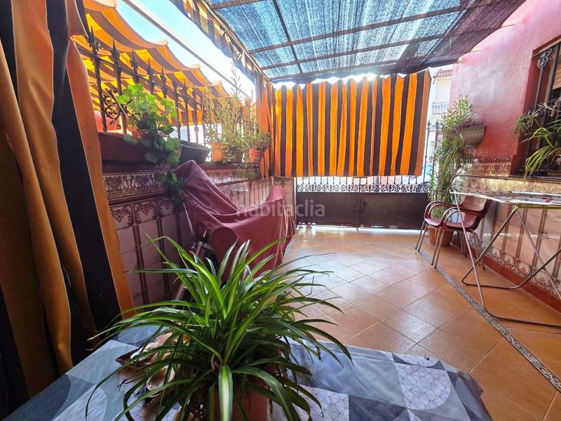 Foto c6636d87-acb1-4270-9f06-04d9aad0a193. Casa adossada a Centro Bormujos