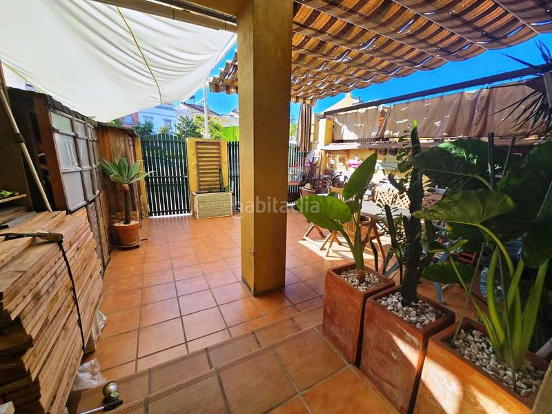 Foto 3ee0bf87-c28b-4b16-8505-93f7e746a116. Maison jumelée avec parking piscine dans Avenida Juan Diego Bormujos