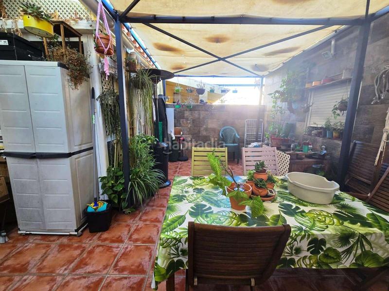 Foto 655bc17c-ab46-41b3-9eea-5f72d5313c79. Maison jumelée avec parking piscine dans Avenida Juan Diego Bormujos