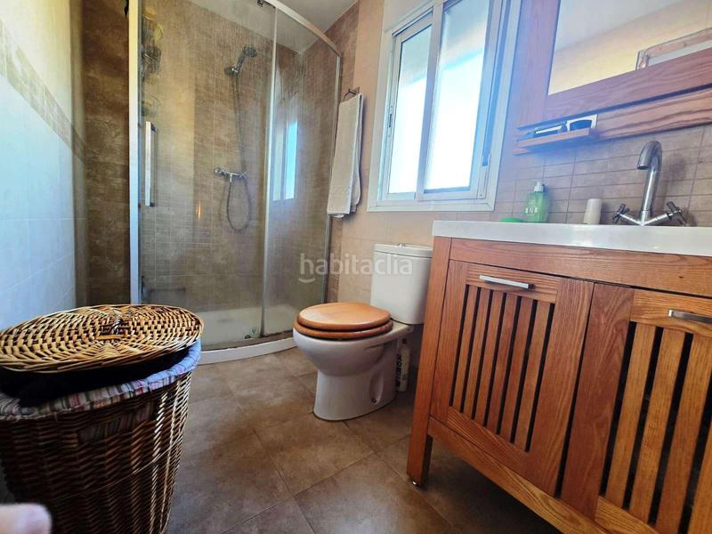 Foto 82185ba0-ac0a-4706-9269-188aec70e249. Maison jumelée avec parking piscine dans Avenida Juan Diego Bormujos