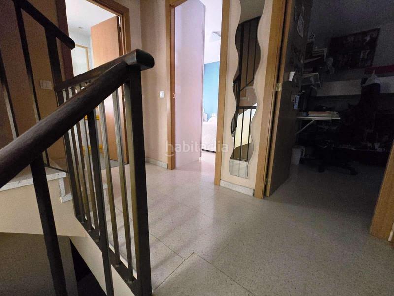 Foto b200d28d-6424-440d-b911-f5979ac5e28f. Maison jumelée avec parking piscine dans Avenida Juan Diego Bormujos