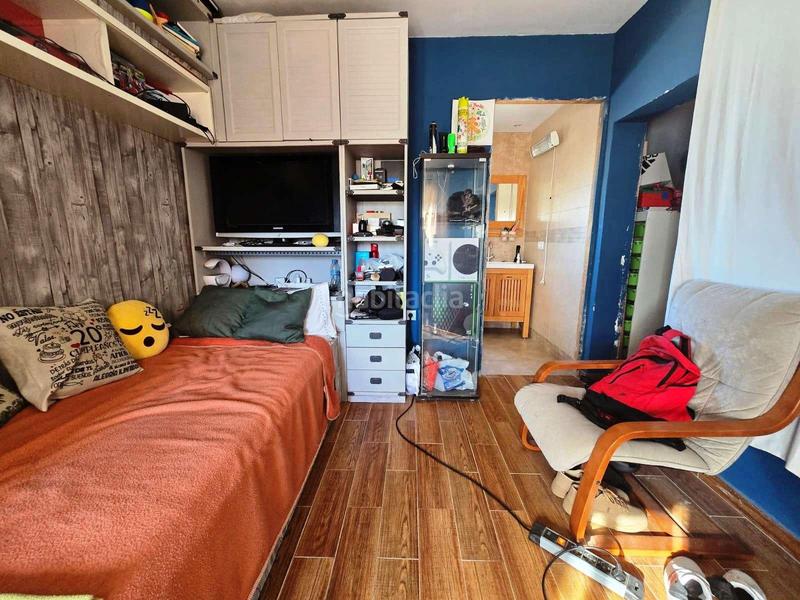 Foto d983c62e-29a1-4509-8099-eb06dc63408f. Maison jumelée avec parking piscine dans Avenida Juan Diego Bormujos