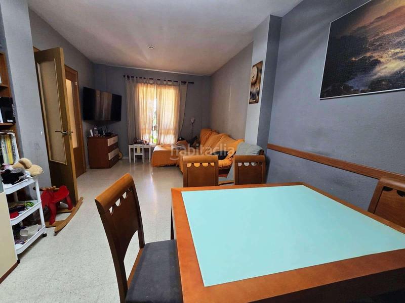 Foto feb507b6-f53c-4a1b-90aa-0d11daa79e26. Maison jumelée avec parking piscine dans Avenida Juan Diego Bormujos