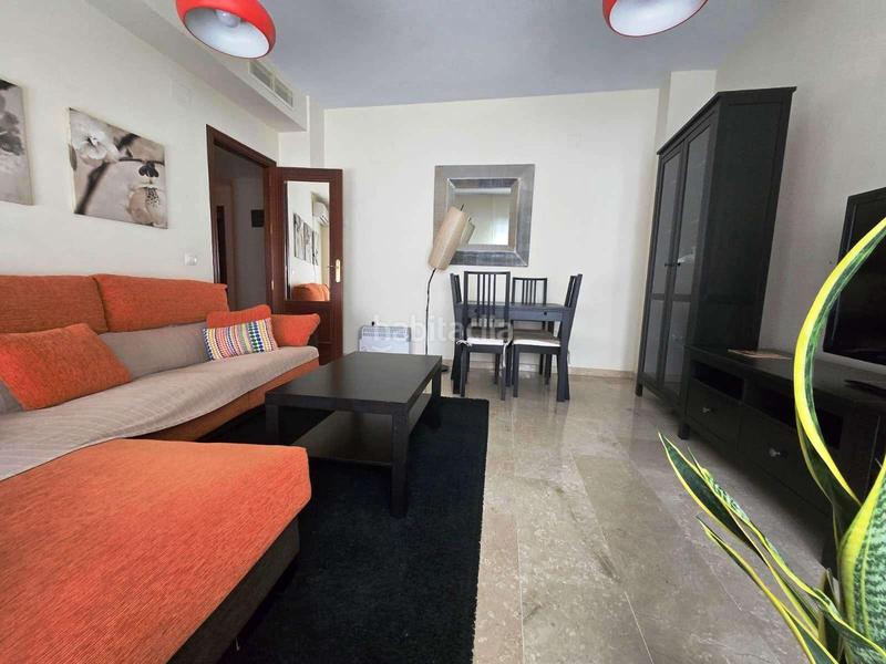 Foto b43c66eb-8dc8-4048-9251-43db9d150360. Flat with parking in Gines