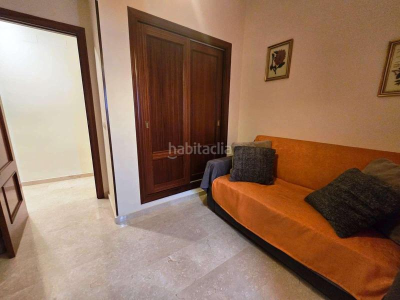 Foto d7a53fd9-754f-4a3a-9f24-e4ce22aaeac0. Flat with parking in Gines