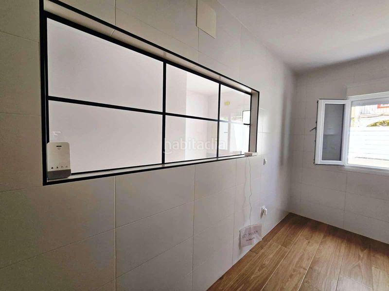 Foto 4b3e5c5d-06d4-449d-a6be-0822838e9023. Casa adossada a Centro Bormujos