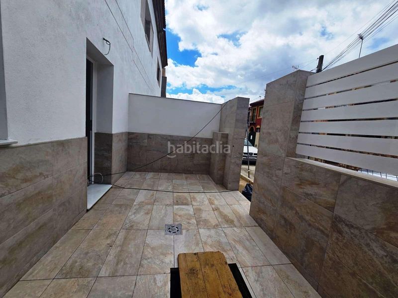 Foto b9926749-3231-4eb1-ad04-9cbba8d326df. Casa adossada a Centro Bormujos