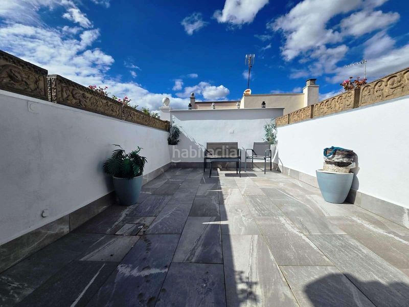 Foto 18333d69-728b-4136-8694-f7ff6b975590. Casa adossada amb aparcament a Avenida Juan Diego Bormujos