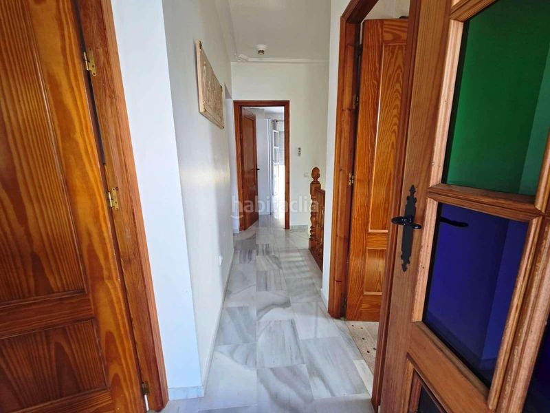 Foto 305bd166-30b0-4b9d-b6ae-1450e752890a. Casa adossada amb aparcament a Avenida Juan Diego Bormujos