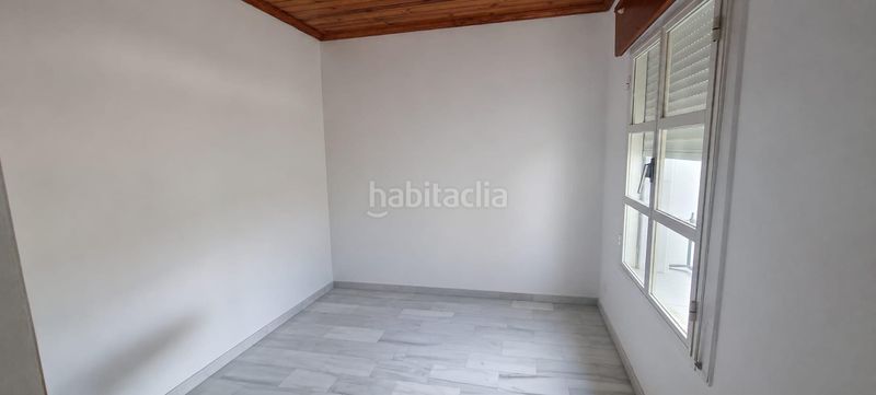 Foto 502e156d-b51c-4381-83a4-d15f8d433cf6. Casa adossada amb aparcament a Avenida Juan Diego Bormujos
