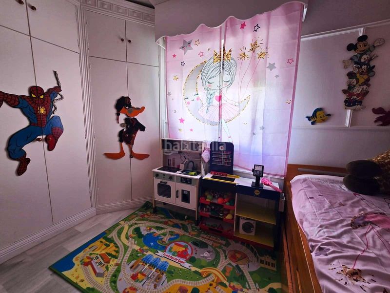 Foto a84cd042-3029-463e-b78d-5bd44c2a0464. Casa adossada amb aparcament a Avenida Juan Diego Bormujos