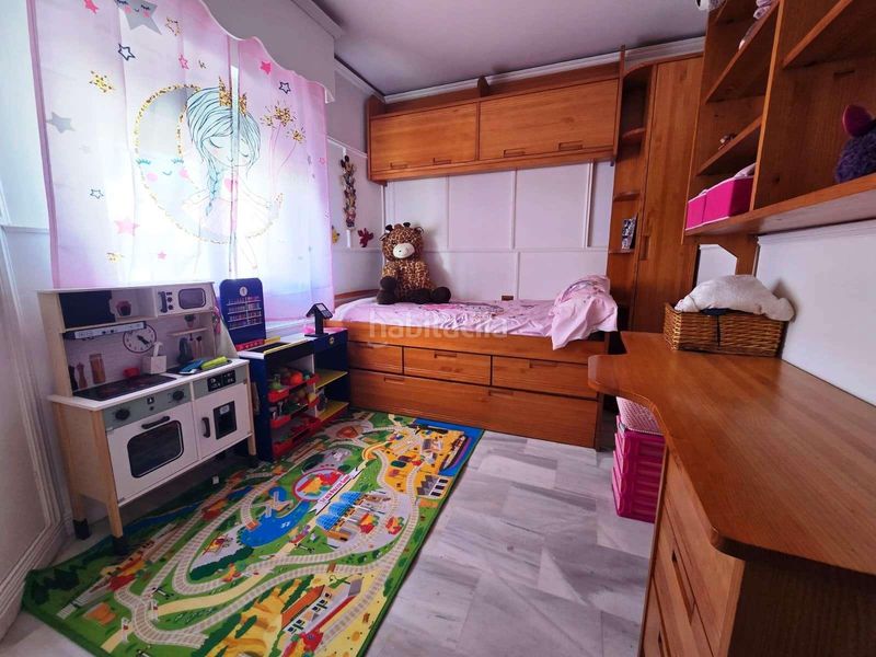 Foto ffd7c1a7-e62c-4f70-8720-264f4bd14efe. Casa adossada amb aparcament a Avenida Juan Diego Bormujos