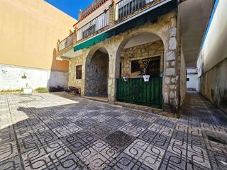 Maison à Valencina de la Concepción. Casa independiente  valencina de la concepción