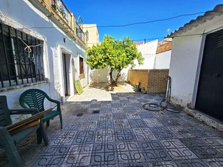 Haus in Valencina de la Concepción. Casa independiente  valencina de la concepción