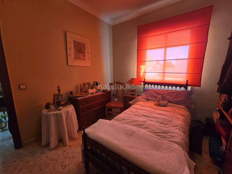 Foto 0ff38af8-a7b1-46f5-b27d-c6f73e745d6f. Casa adossada a Centro Bormujos