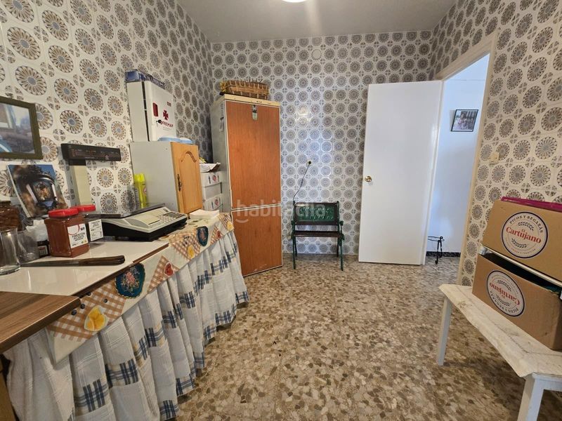 Foto 449bc12b-4b7c-4e28-a12e-d5f529fe1c39. Casa adossada a Centro Bormujos