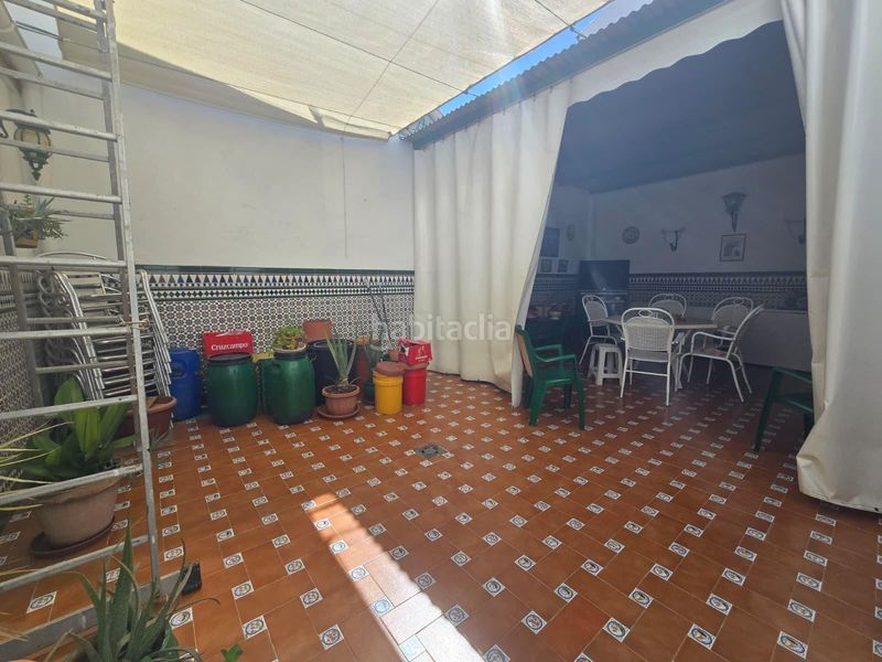 Foto ce73e114-160b-4d1e-afd0-e2f1cda573ad. Casa adossada a Centro Bormujos