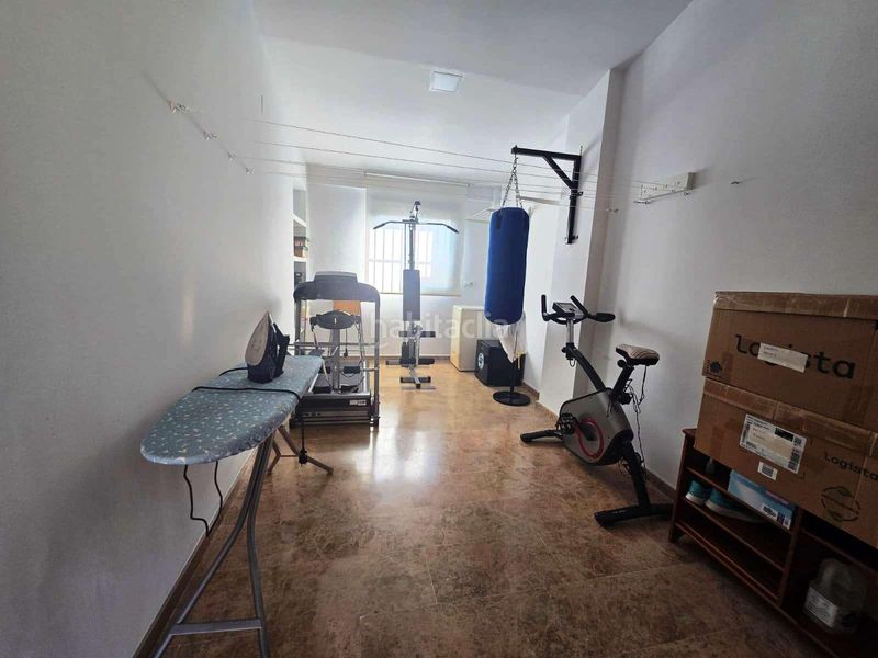 Foto bee178f8-817c-475e-a756-7da20b6a27e0. Casa aparellada amb aparcament piscina a Centro Bormujos