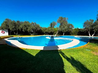 Apartment in Valencina de la Concepción. Apartamento  valencina de la concepción urb.las brisas