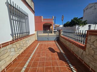 Casa a schiera in Centro. Casa de pueblo  bormujos