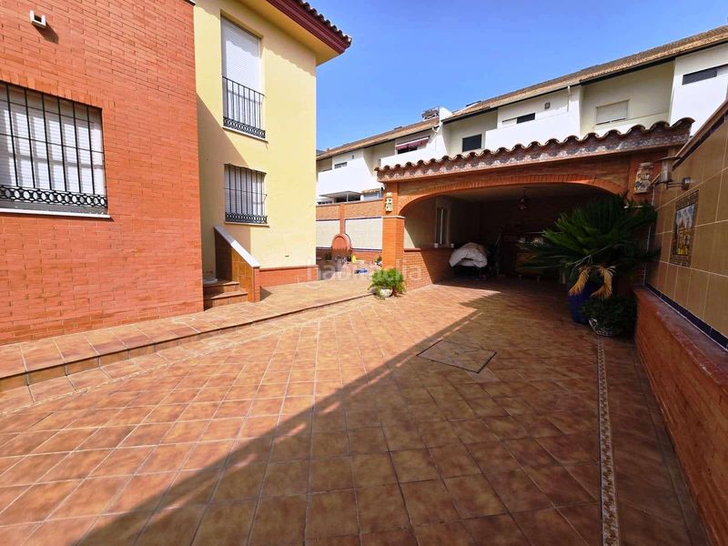 Foto 7db49fda-40e2-4beb-b9bc-f9f4bd27de78. Xalet amb aparcament piscina a Centro Bormujos
