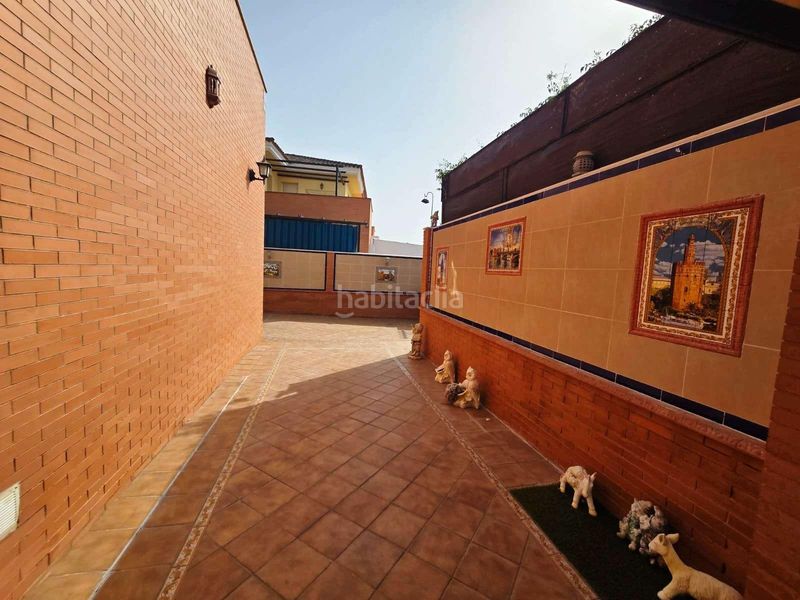 Foto 840926b7-b033-4a17-8f70-7fc98673889f. Xalet amb aparcament piscina a Centro Bormujos