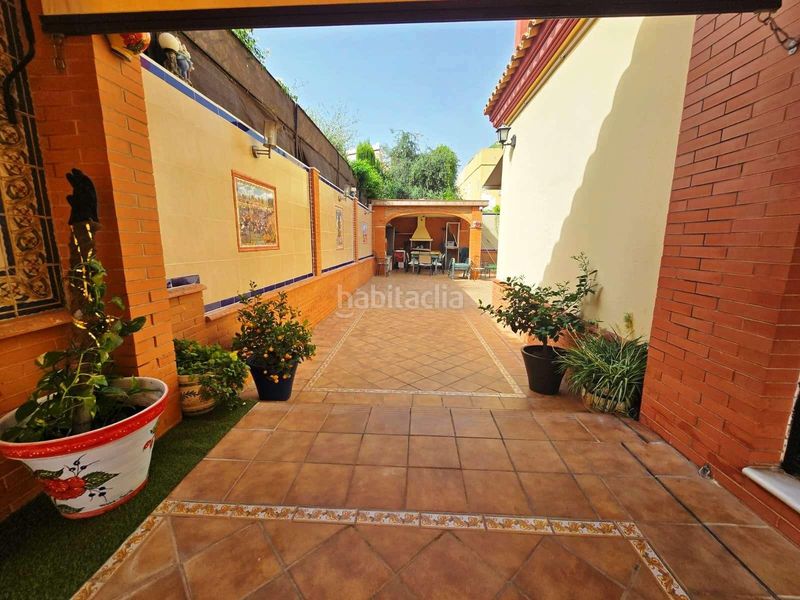 Foto ffcd7c33-cf58-4738-a05d-327ba6237d53. Xalet amb aparcament piscina a Centro Bormujos