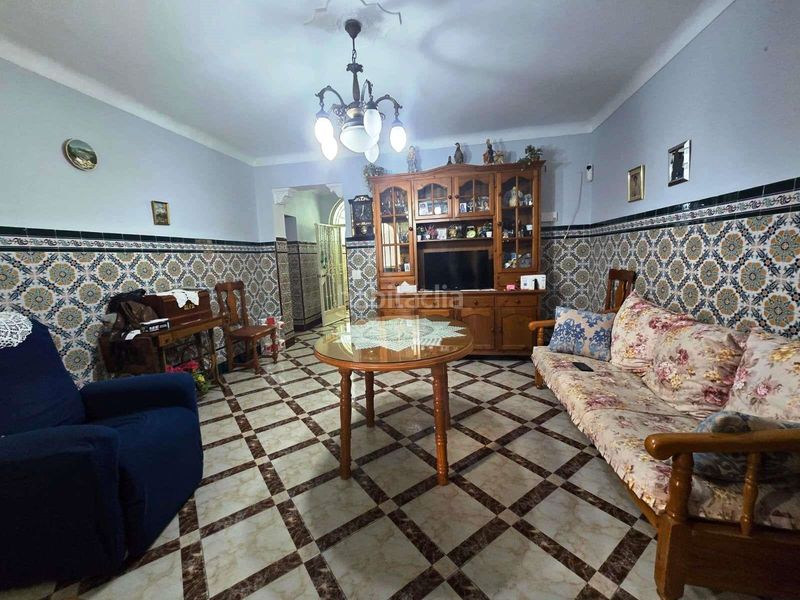 Foto 04134f65-99ef-46c6-90a1-64a2cfe276e0. Casa a Centro Bormujos