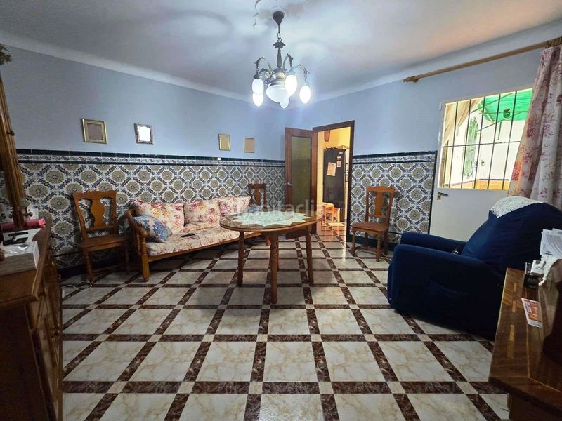 Foto 21b77663-c324-453b-9507-e2edddbd8df5. Casa a Centro Bormujos