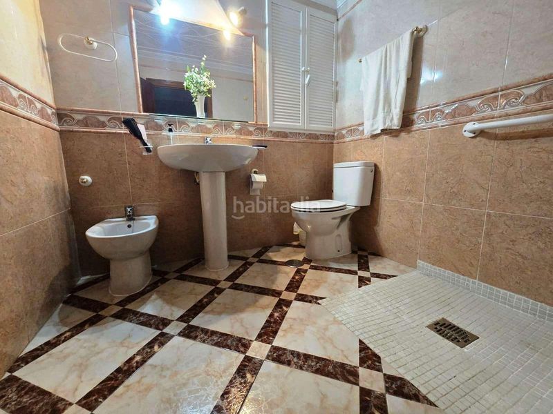 Foto cbc32d36-9b32-4761-b007-b51f007f9398. Casa a Centro Bormujos