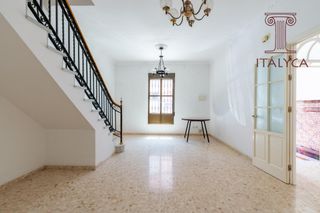 Casa  Calle juan carlos i. Casa en calle juan carlos i, en 416m2 de terreno, aznalc�zar.