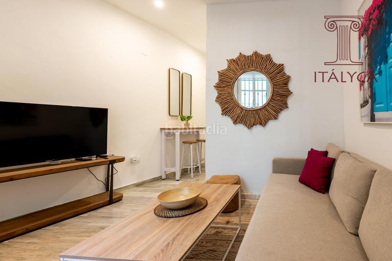 Foto 2db9818f-a31e-4fcf-b8a6-c75e21d52cba. Piso  de 2 dormitorios en calle peral en Alfalfa - Santa Cruz Sevilla